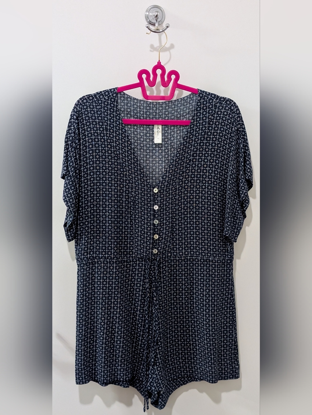 Mahina Hawaii Y2K Navy 🐚 Shell Button Romper